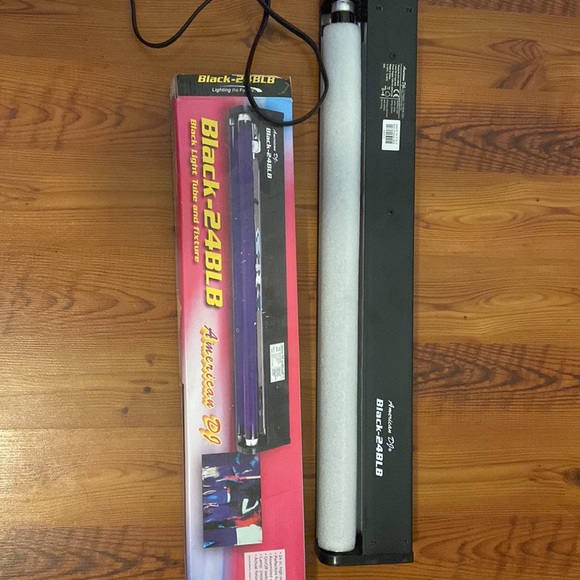 Black light 24 bulb - Picture 2 of 2